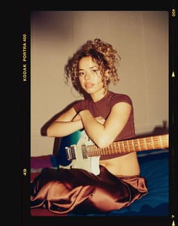 Nilüfer Yanya